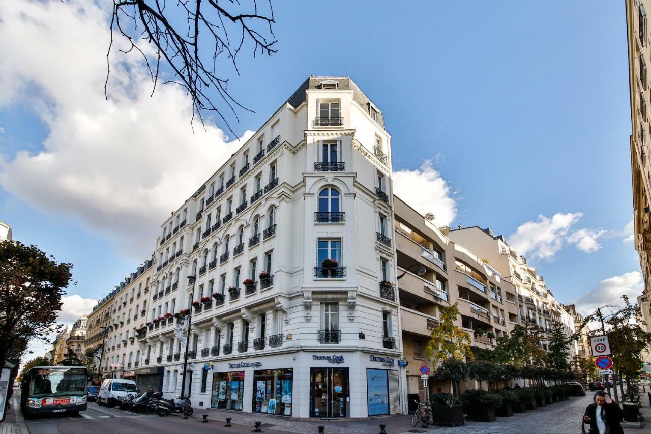 Hotel De Ville Levallois-Perret Bagian luar foto